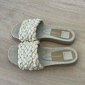 GRAZIE PEARL SANDALS